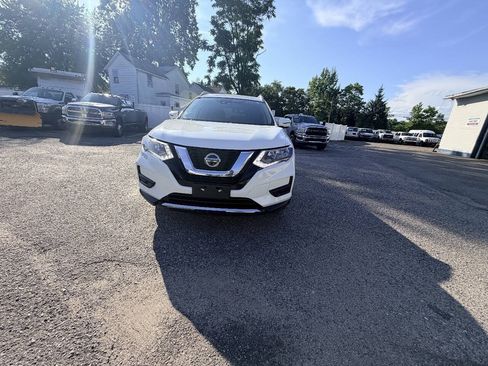 Used 2019 Nissan Rogue SV AWD/4WD image 8