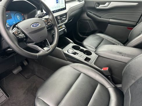 Certified 2025 Ford Escape Platinum image 11