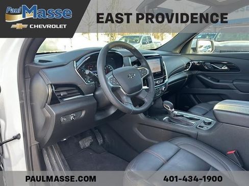 Used 2023 Chevrolet Traverse RS image 16