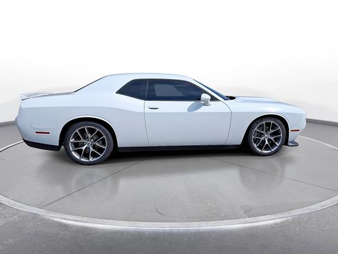 Used 2022 Dodge Challenger GT RWD image 8