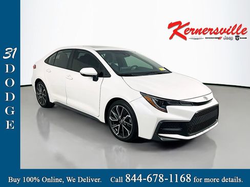 Used 2021 Toyota Corolla SE w/ SE Premium Package image 1
