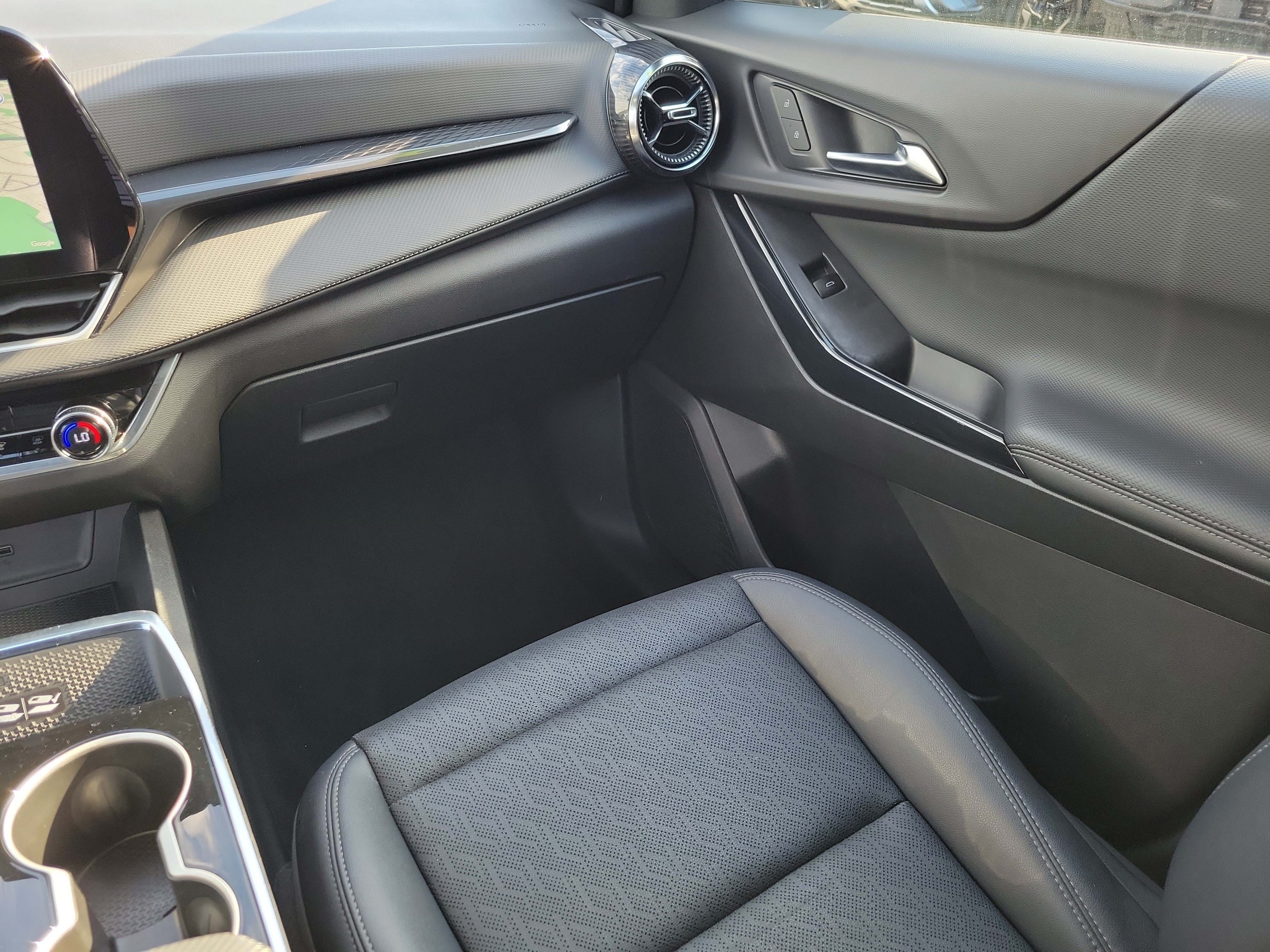 Used 2025 Chevrolet Equinox LT w/ Convenience Package II FWD image 25