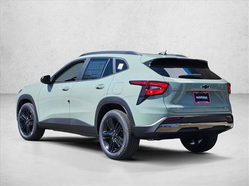 New 2026 Chevrolet Trax ACTIV w/ Sunroof Package FWD image 9
