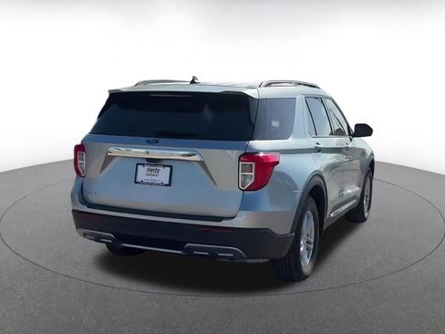 Used 2024 Ford Explorer XLT w/ Equipment Group 202A RWD image 11