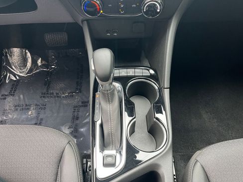 Used 2025 Buick Encore GX Preferred image 39