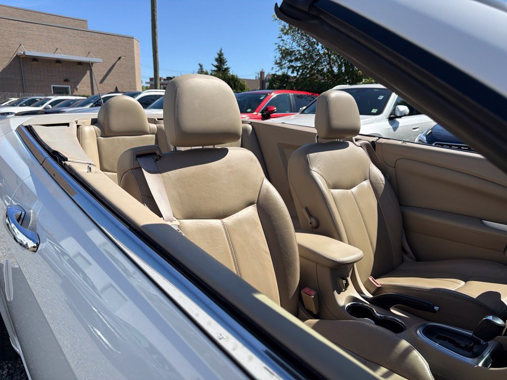 Used 2013 Chrysler 200 Limited FWD image 11