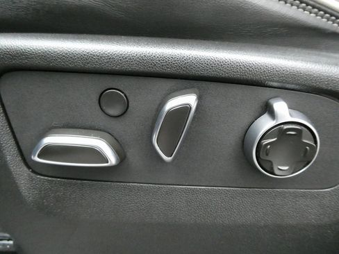 Certified 2024 GMC Yukon XL Denali Ultimate image 30