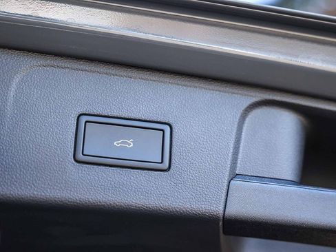 New 2026 Volkswagen Atlas SE image 38