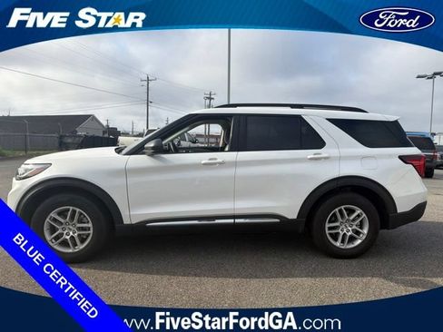 Used 2025 Ford Explorer Active w/ Active Comfort Package RWD image 6
