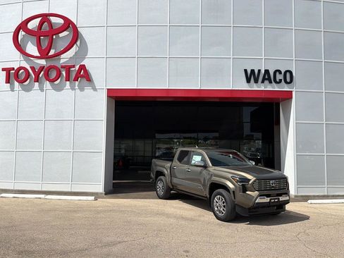 New 2026 Toyota Tacoma Limited AWD/4WD image 1