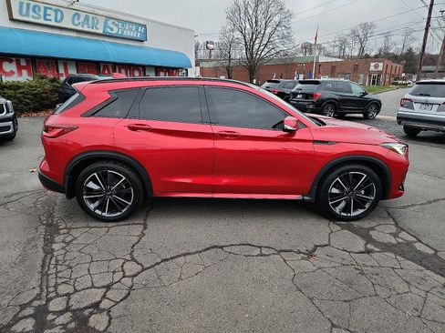 Used 2024 INFINITI QX50 Sport image 7