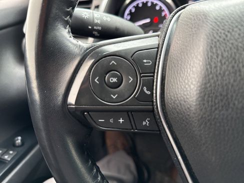 Used 2019 Toyota Camry SE image 10