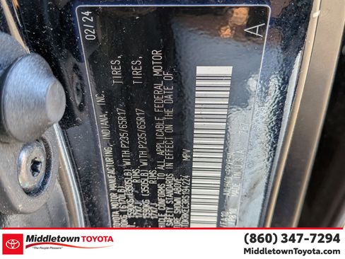 Used 2024 Toyota Sienna LE image 39