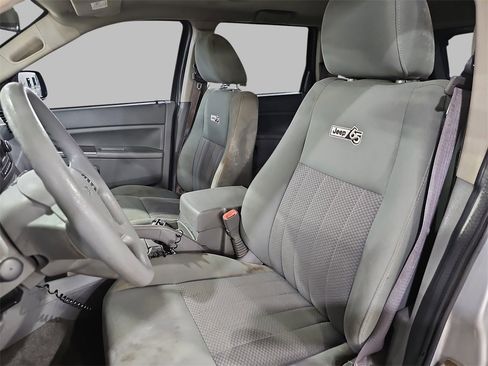 Used 2006 Jeep Grand Cherokee Laredo image 18