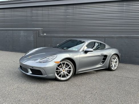Certified 2025 Porsche 718 Cayman image 6