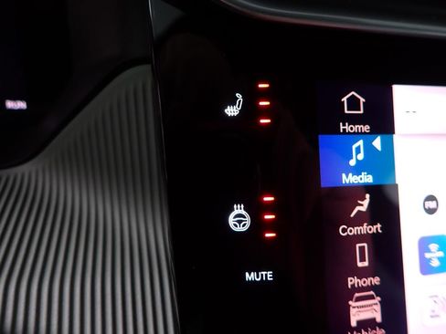 New 2026 Jeep Cherokee Limited image 34