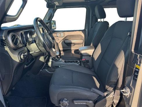Used 2020 Jeep Wrangler Sport image 9