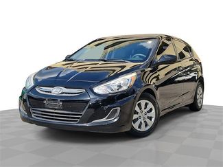 Used 2017 Hyundai Accent SE video 1