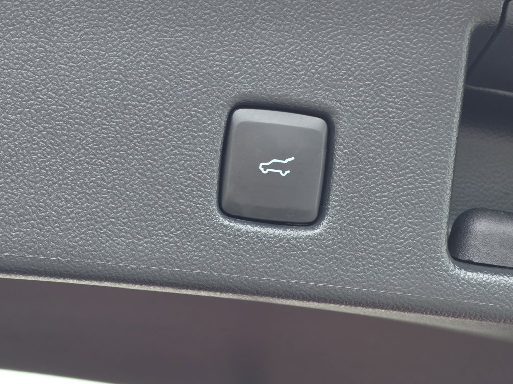 Certified 2023 Ford Escape Active FWD image 12