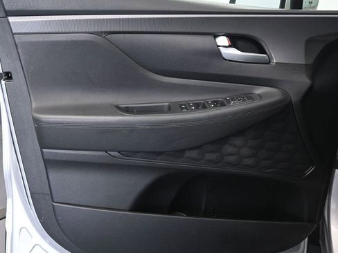 Used 2020 Hyundai Santa Fe SE image 20