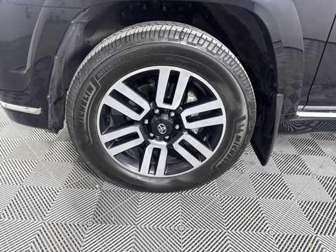 Used 2022 Toyota 4Runner Limited image 9