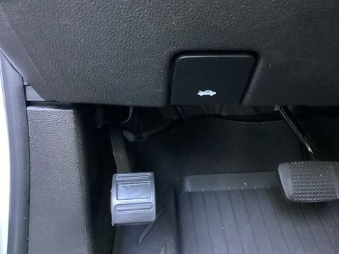 Used 2022 Chevrolet Colorado W/T w/ WT Convenience Package image 54