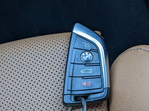 Used 2021 BMW 540i image 26