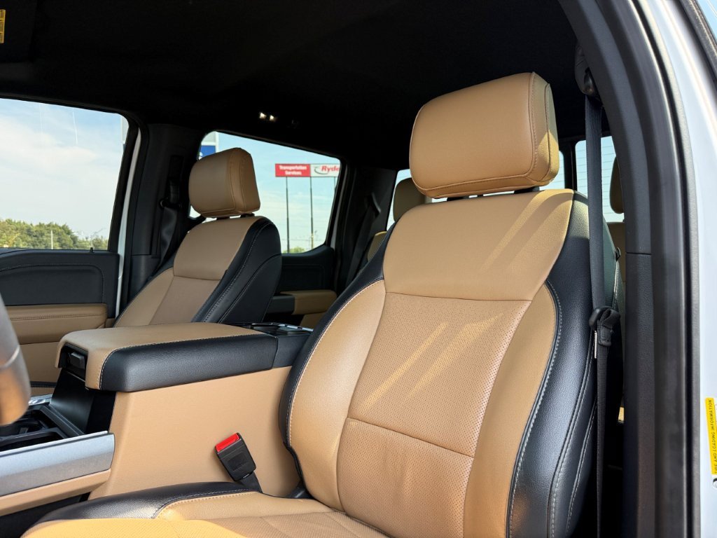 Used 2024 Ford F250 Lariat w/ Sport Appearance Package AWD/4WD image 19