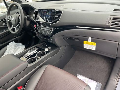 New 2026 Honda Ridgeline Black Edition image 15
