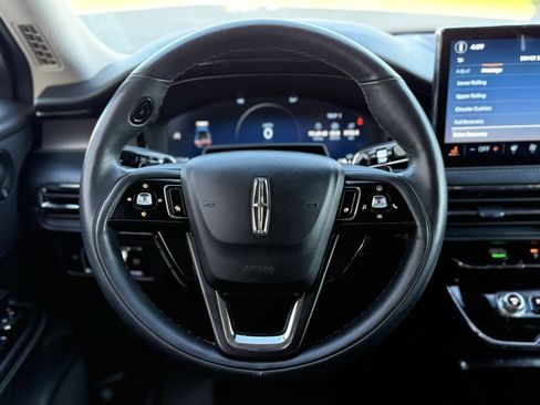 Used 2023 Lincoln Corsair Reserve w/ Equipment Group 202A image 19