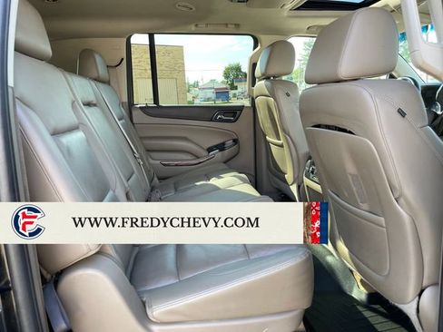 Used 2015 GMC Yukon XL SLT w/ Open Road Package AWD/4WD image 41