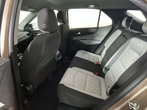 Used 2018 Chevrolet Equinox LS FWD image 30