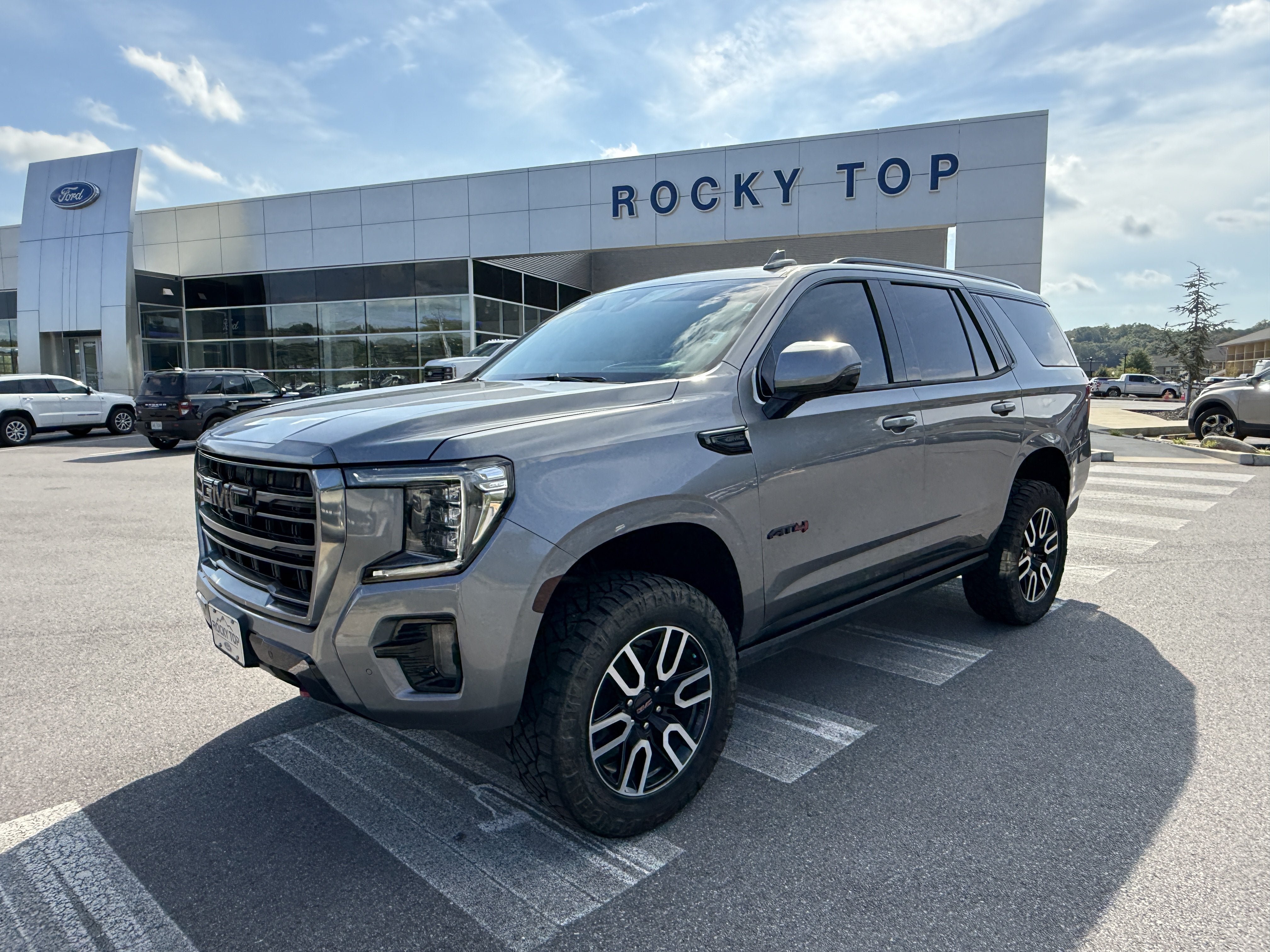 Used 2021 GMC Yukon AT4 w/ AT4 Premium Package AWD/4WD image 1