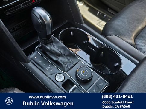 Used 2020 Volkswagen Atlas Cross Sport SEL Premium AWD/4WD image 18