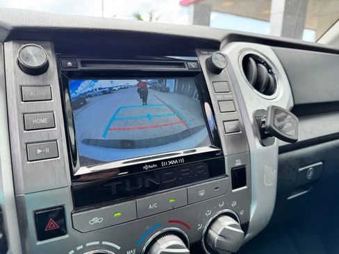 Used 2018 Toyota Tundra SR5 w/ SR5 Upgrade Package AWD/4WD image 75