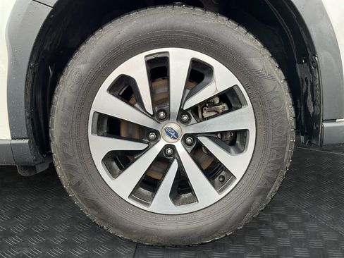 Used 2023 Subaru Outback Premium AWD/4WD image 15