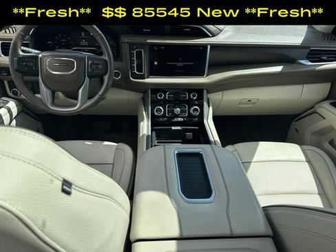 Used 2022 GMC Yukon Denali w/ Denali Ultimate Package AWD/4WD image 21