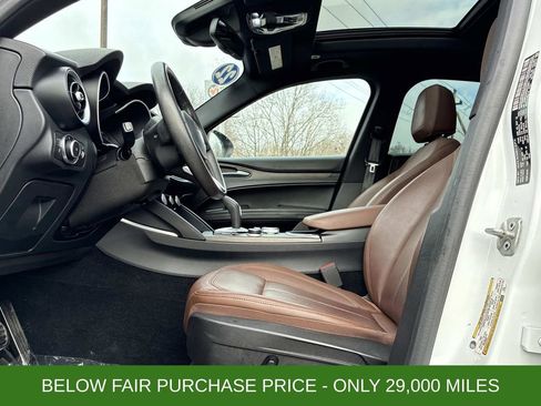 Used 2022 Alfa Romeo Stelvio Ti image 28