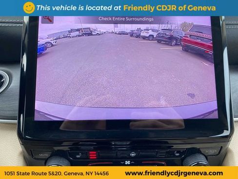 Used 2022 Jeep Grand Cherokee L Limited AWD/4WD image 18