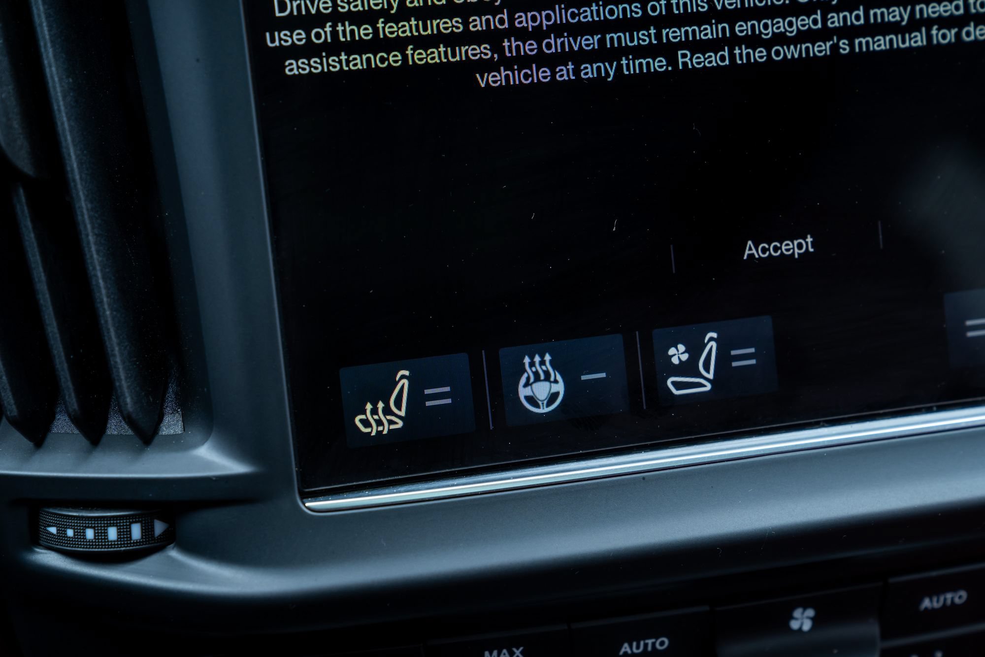 Used 2023 Maserati Levante GT AWD/4WD image 16