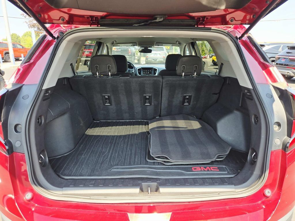 Used 2019 GMC Terrain SLE FWD image 13