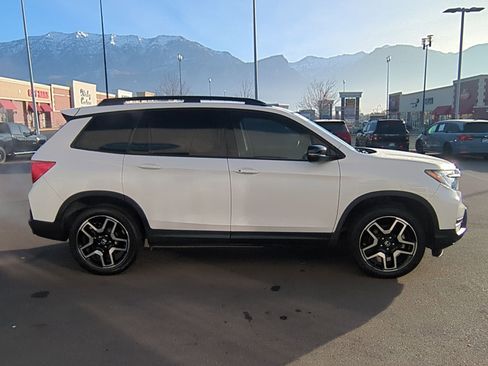 Used 2022 Honda Passport Elite image 2