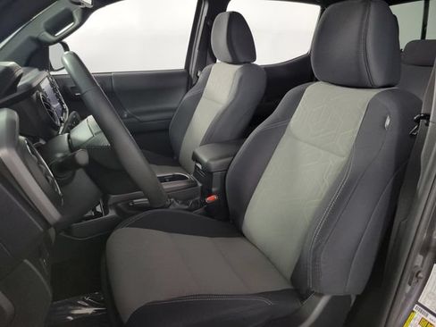 Used 2021 Toyota Tacoma TRD Sport RWD image 14