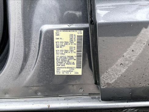 Used 2019 Nissan Frontier SV image 37