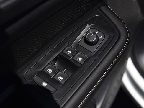 New 2026 Volkswagen Atlas Cross Sport SE AWD/4WD image 8