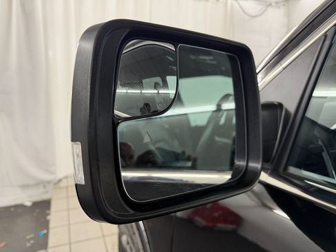 Used 2022 RAM 1500 Limited w/ Body-Colour Bumper Group AWD/4WD image 6