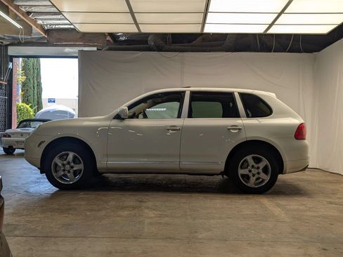 Used 2005 Porsche Cayenne S AWD/4WD image 4