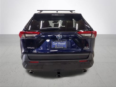 Used 2019 Toyota RAV4 XLE w/ Convenience Package AWD/4WD image 13