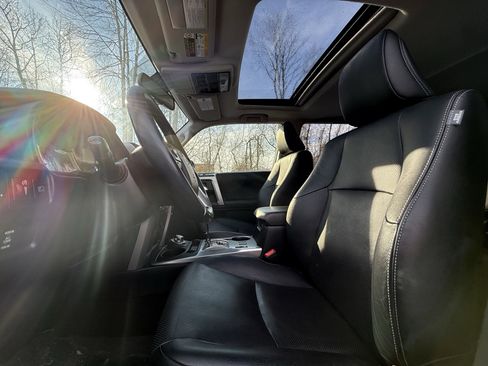 Used 2020 Toyota 4Runner Limited image 28