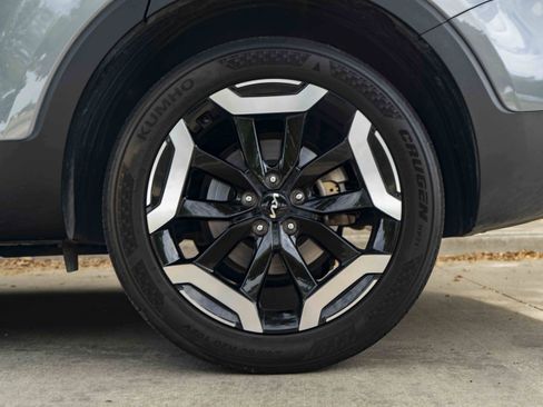 Used 2025 Kia Telluride S FWD image 15